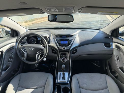 Used 2013 Hyundai Elantra GLS w/ Preferred Pkg image 5