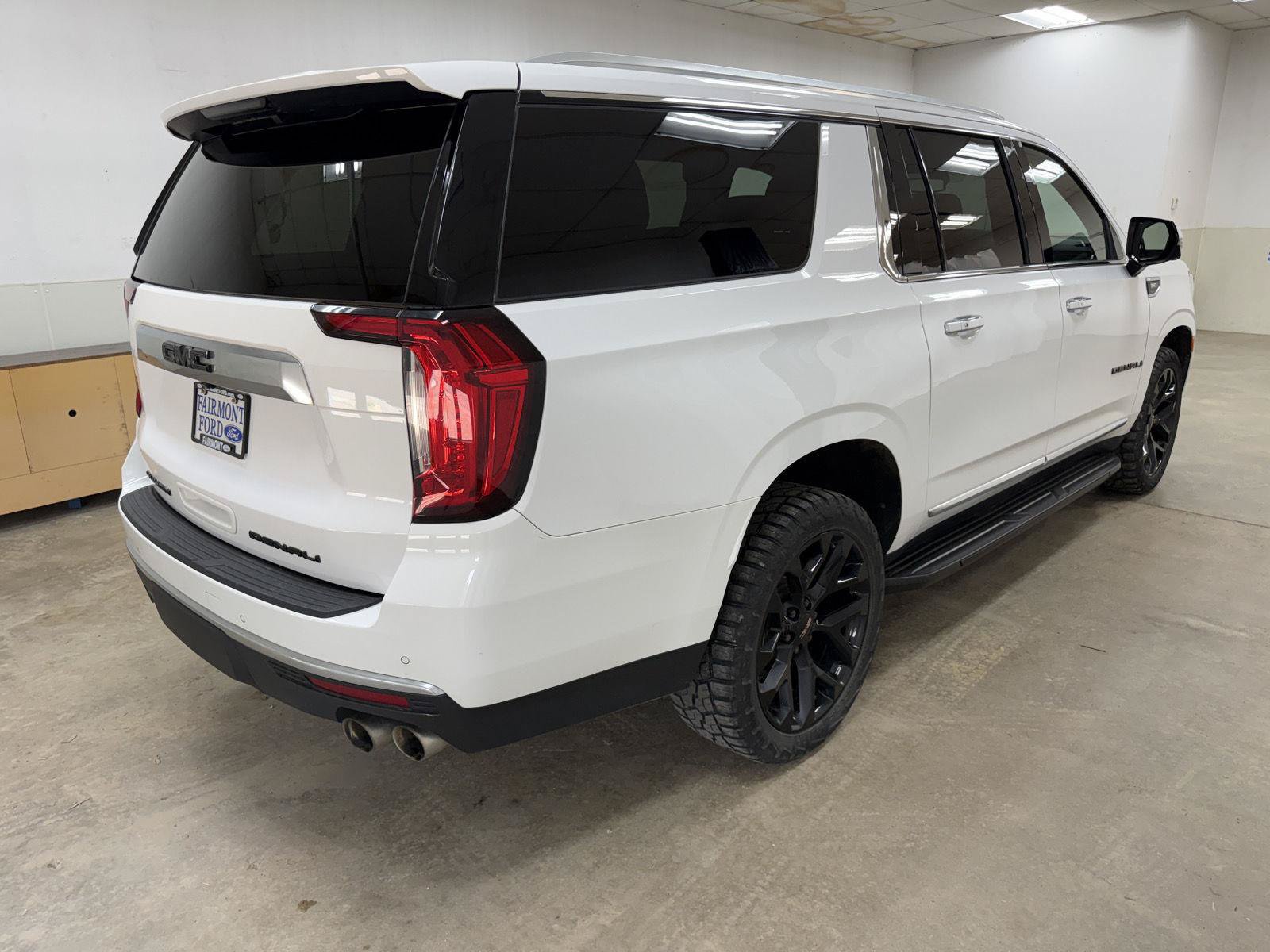 Used 2021 GMC Yukon XL Denali AWD/4WD image 7