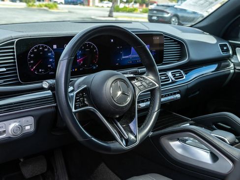 Used 2024 Mercedes-Benz GLE 350 4MATIC image 25