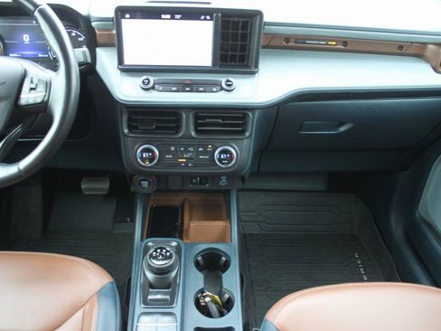 Used 2022 Ford Maverick Lariat image 7