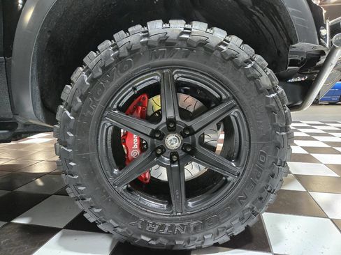 Used 2010 Ford F150 Raptor image 59