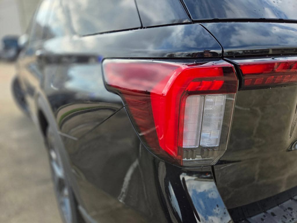 New 2026 Ford Explorer ST w/ Sun And Sound Package AWD/4WD image 37