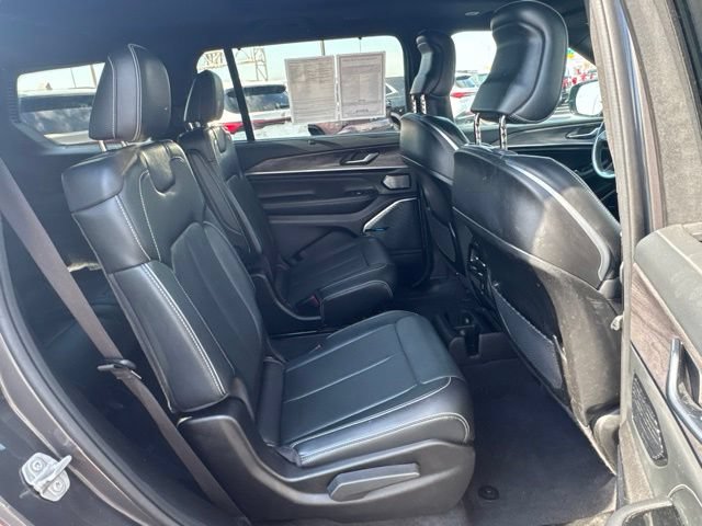 Used 2021 Jeep Grand Cherokee L Overland w/ Luxury Tech Group IV AWD/4WD image 21