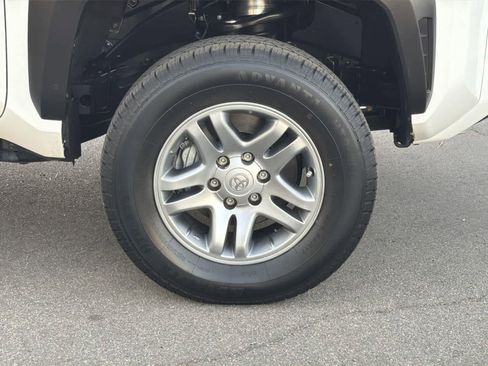 Used 2025 Toyota 4Runner SR5 image 37