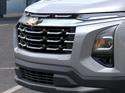 New 2026 Chevrolet Equinox LT FWD image 13