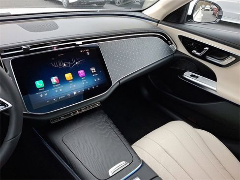 New 2026 Mercedes-Benz E 350 4MATIC Sedan image 19
