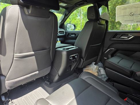 New 2026 GMC Yukon Denali w/ Advanced Technology Package RWD image 19