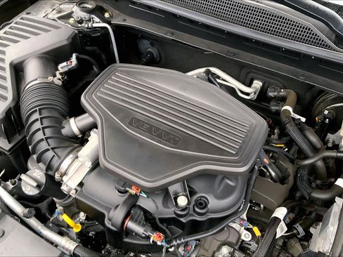 Certified 2025 Chevrolet Blazer RS w/ Driver Confidence II Package image 32