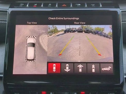 Certified 2023 Jeep Grand Cherokee Limited w/ Luxury Tech Group II RWD image 25