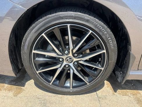Used 2022 Toyota Camry SE w/ Carpet Mat Package (TMS) FWD image 12