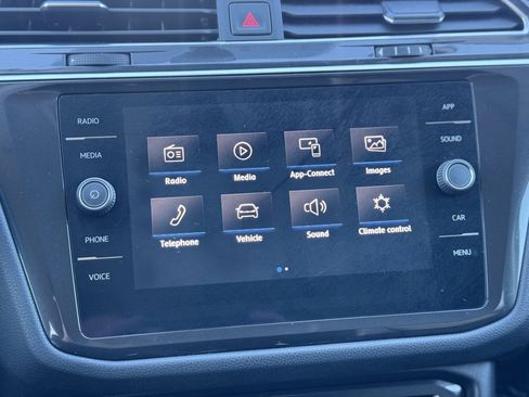 Used 2019 Volkswagen Tiguan SE w/ 3rd Row Seat Package image 20