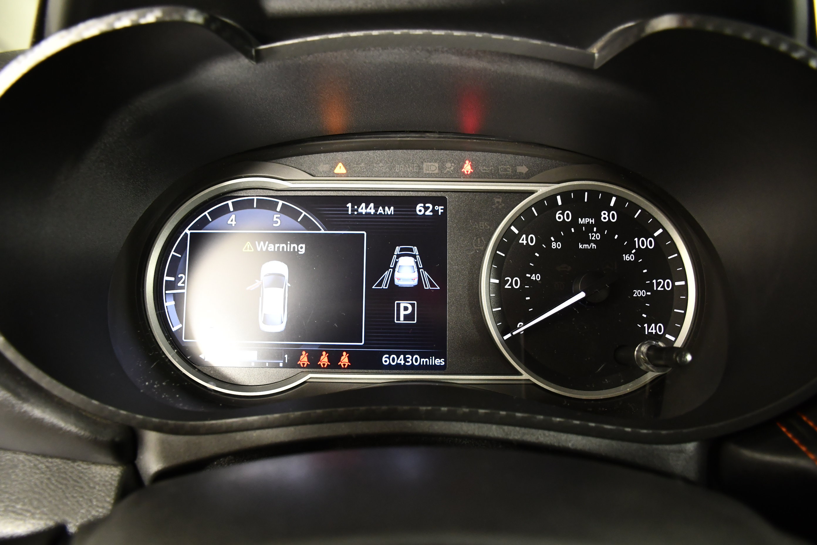 Used 2024 Nissan Versa SR FWD image 18