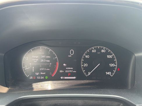 Used 2023 Honda CR-V EX-L image 3