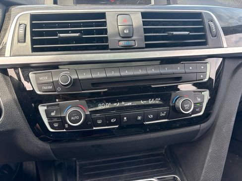 Used 2017 BMW 330i Sedan RWD image 19
