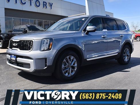 Used 2023 Kia Telluride LX AWD/4WD image 1