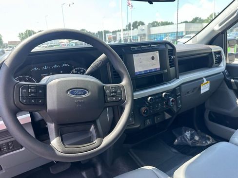 New 2024 Ford F550 4x4 SuperCab Super Duty image 28
