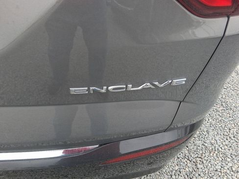 Used 2019 Buick Enclave Essence FWD image 21