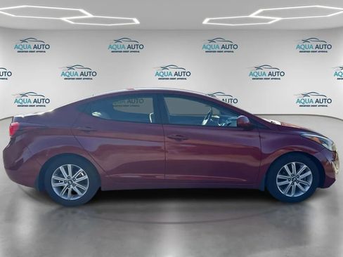 Used 2016 Hyundai Elantra SE w/ Option Group 02 FWD image 4