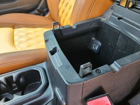 Used 2018 Jeep Wrangler Unlimited Sport S AWD/4WD image 24