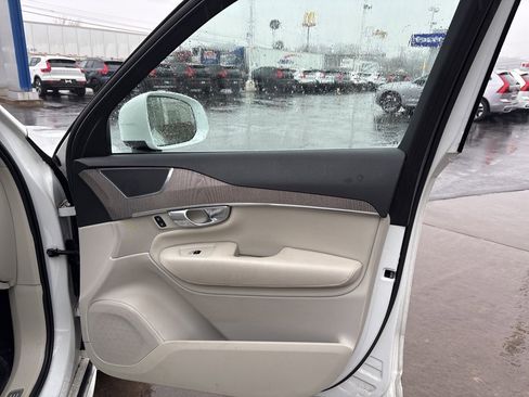 Certified 2023 Volvo XC90 B5 Plus w/ Protection Package Premier image 31
