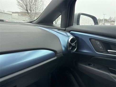 New 2025 Chevrolet Equinox EV LT image 29