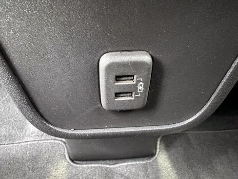 Used 2023 Chevrolet Equinox LT FWD image 14