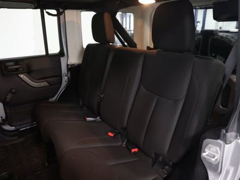 Used 2016 Jeep Wrangler Unlimited Sport AWD/4WD image 30