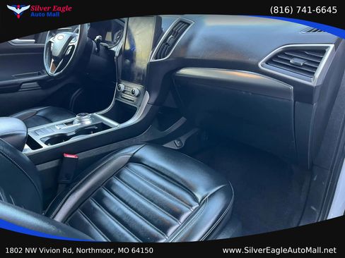Used 2022 Ford Edge SEL AWD/4WD image 8