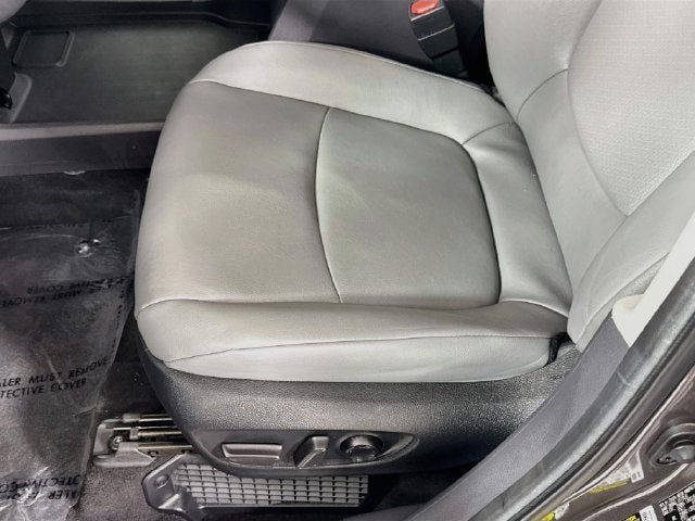 Certified 2024 Toyota Sienna XLE FWD image 20