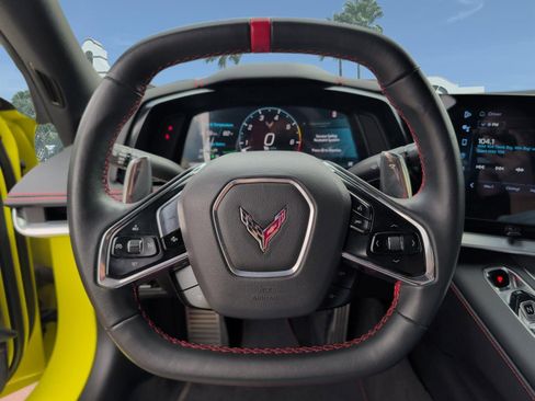 Used 2024 Chevrolet Corvette Stingray Convertible w/ 1LT RWD image 13