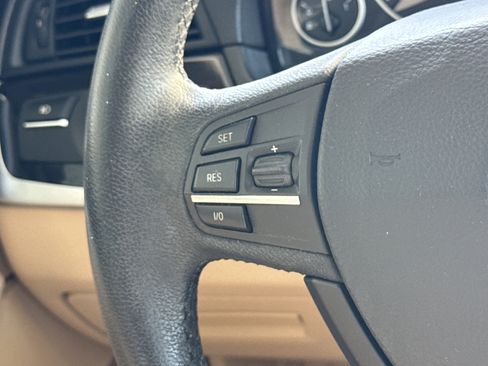 Used 2013 BMW 528i Sedan RWD image 33