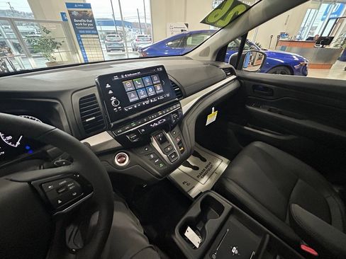 New 2026 Honda Odyssey EX-L image 11