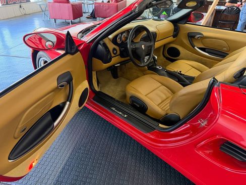 Used 2002 Porsche Boxster S RWD image 12