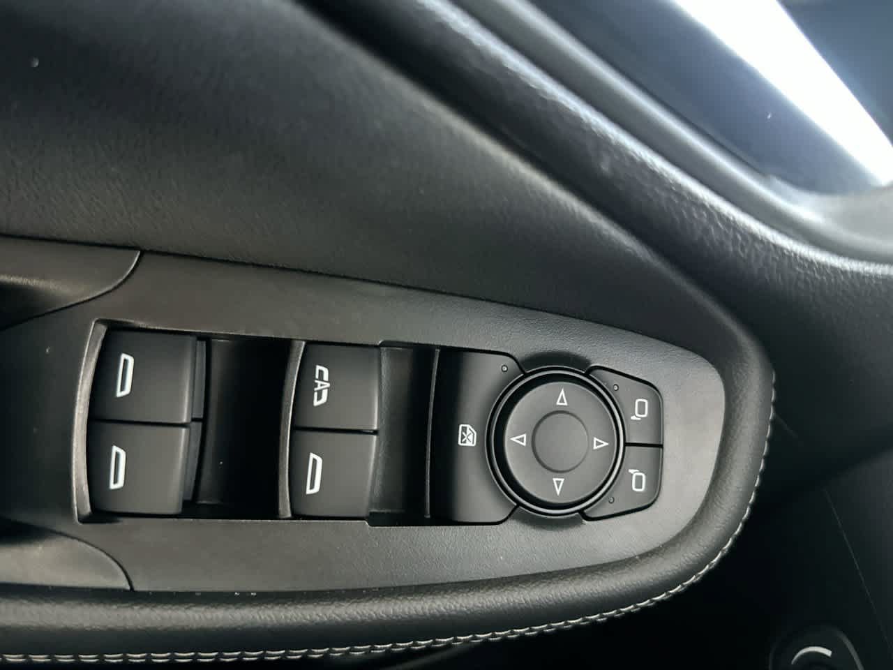 Used 2025 Buick Encore GX Preferred FWD image 17