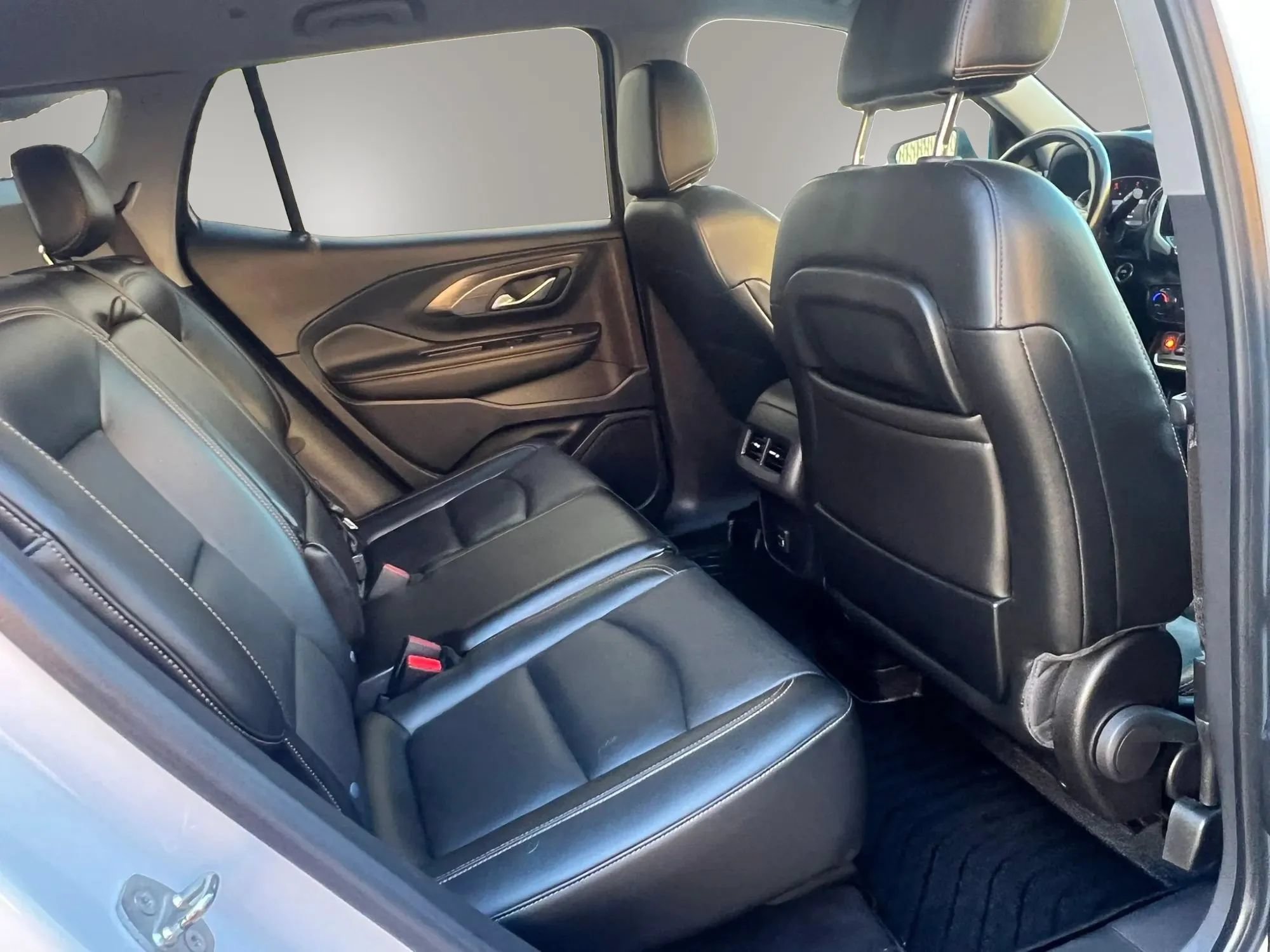 Used 2020 GMC Terrain SLT FWD image 28