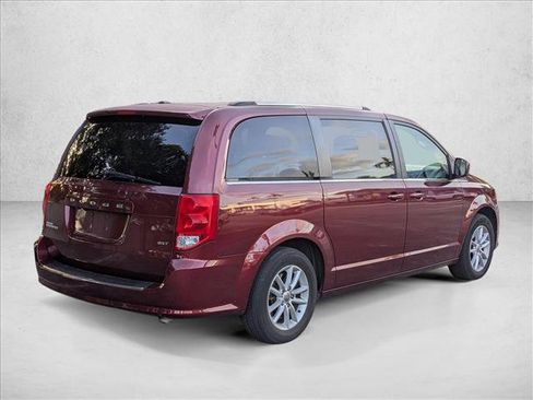 Used 2020 Dodge Grand Caravan SXT image 5