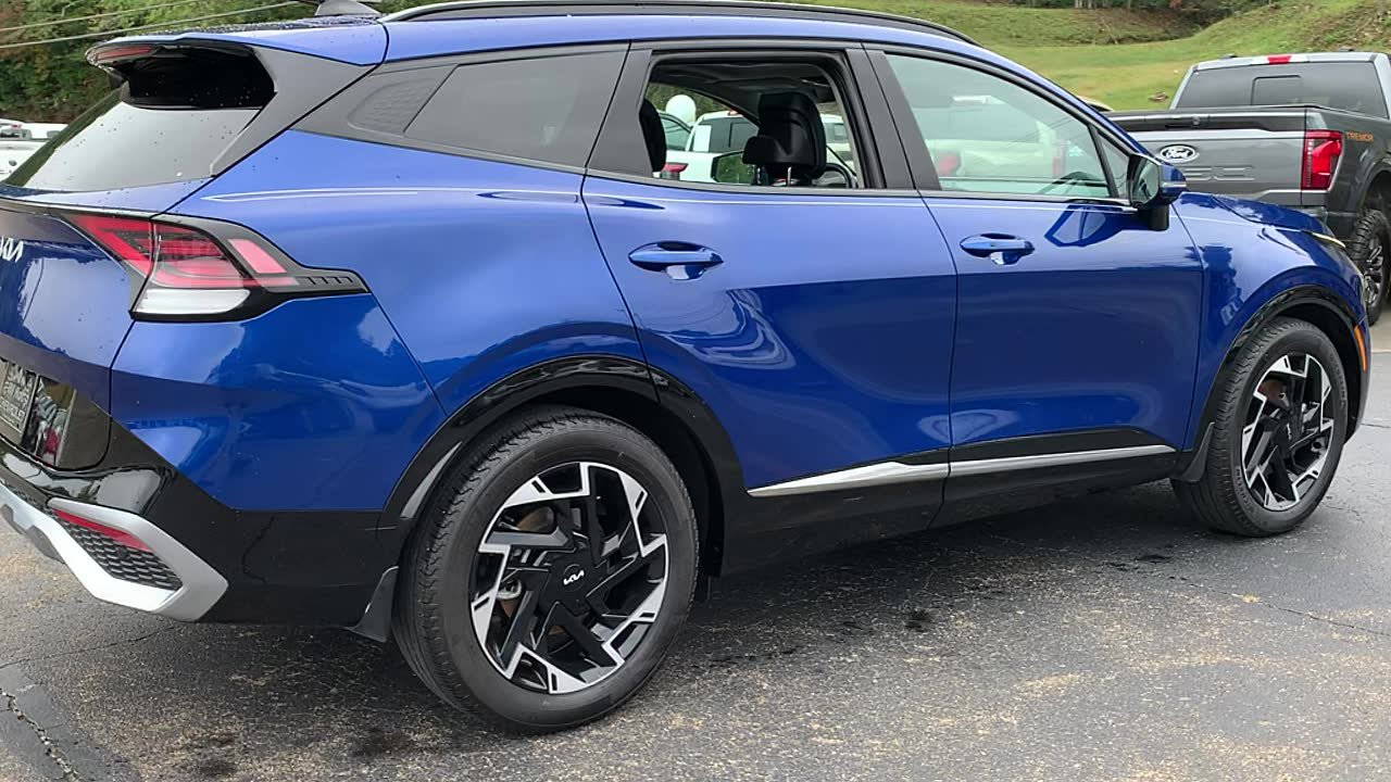 Used 2025 Kia Sportage SX FWD image 5