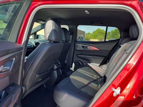 Used 2025 Chevrolet Equinox EV RS FWD image 15