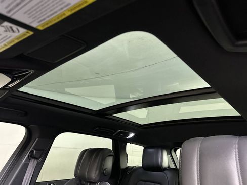 Used 2019 Land Rover Range Rover Sport HSE AWD/4WD image 22
