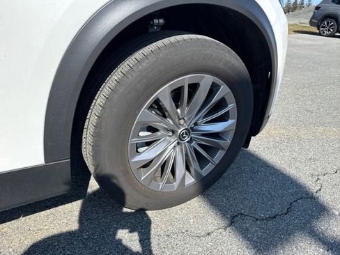 Certified 2025 MAZDA CX-90 3.3 Turbo w/ Select Package image 9