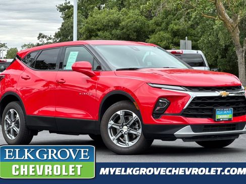 Used 2024 Chevrolet Blazer LT image 1
