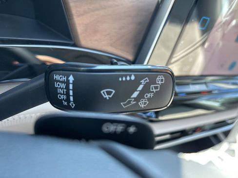 New 2026 Volkswagen Atlas SE image 30