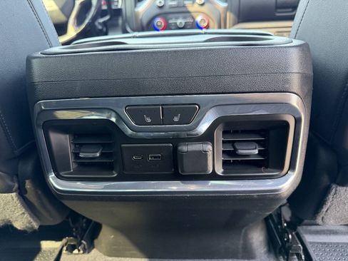 Used 2019 Chevrolet Silverado 1500 High Country w/ High Country Premium Package AWD/4WD image 23