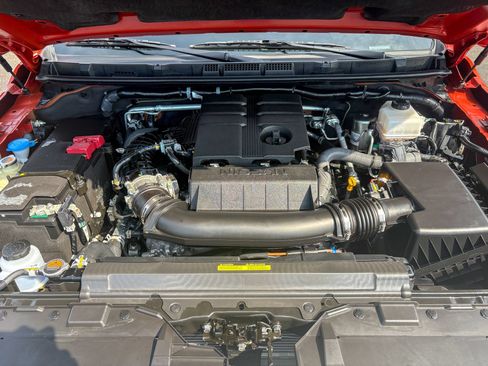 Used 2026 Nissan Frontier PRO-4X w/ Pro Premium Package AWD/4WD image 40