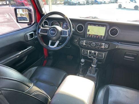 Used 2020 Jeep Gladiator Overland image 18