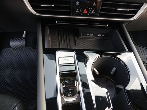 New 2026 Volkswagen Atlas Cross Sport SE FWD image 17