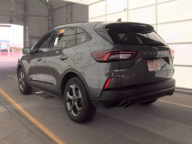 Used 2025 Ford Escape ST-Line AWD/4WD image 5