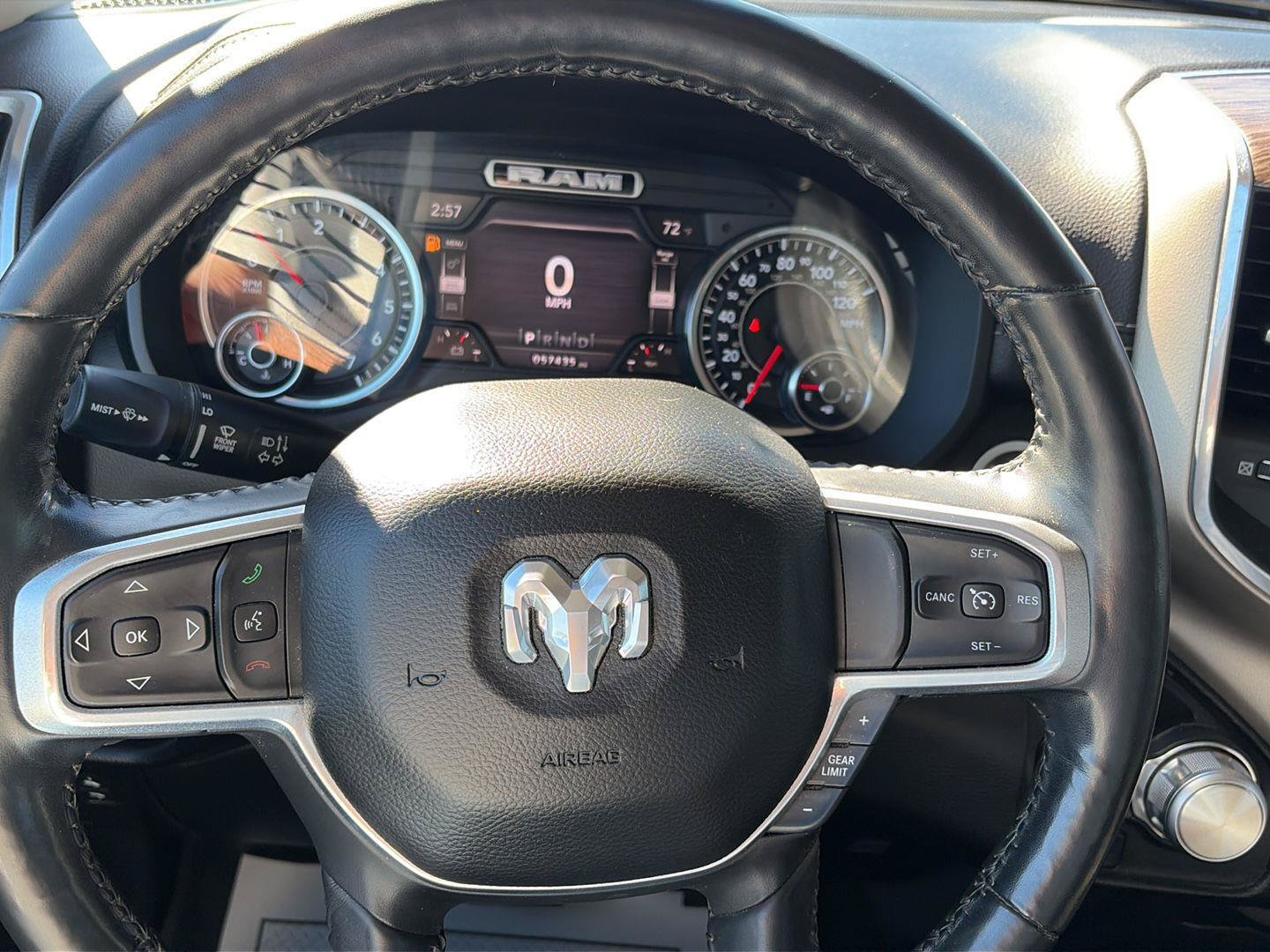 Used 2020 RAM 1500 Laramie AWD/4WD image 31
