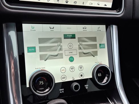 Used 2020 Land Rover Range Rover Sport HST image 11