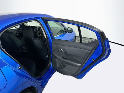Used 2024 Nissan Sentra SV FWD image 28